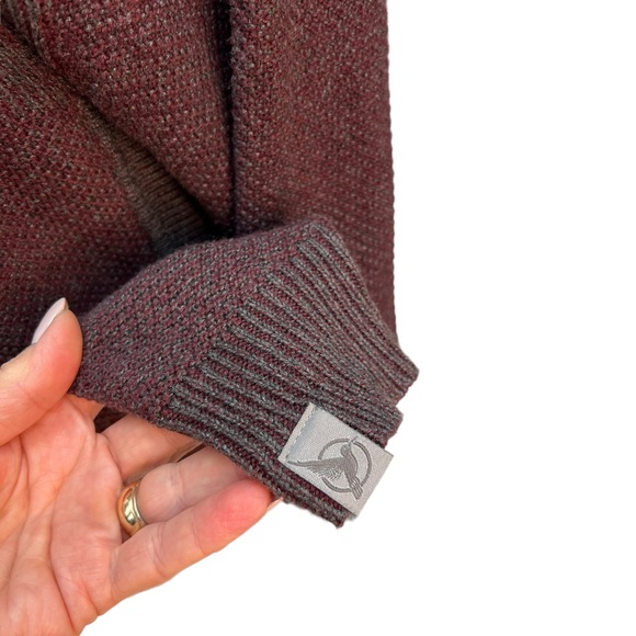 3 Stones Burgundy Long Sleeve Textured Knit Cowl Neck Sweater Size S - Picture 6 of 10